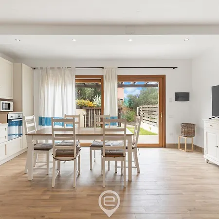 Casa vacanze Garden Delight House Chia
